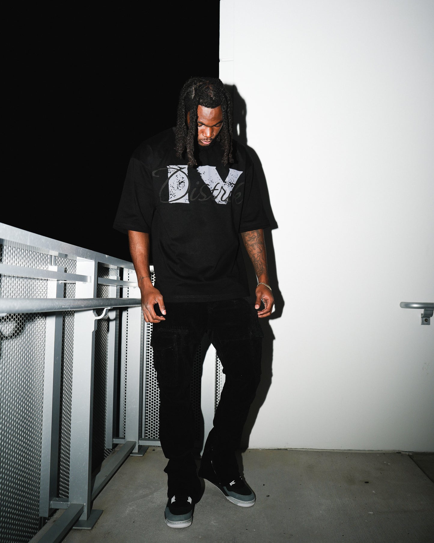 "Out Of Sight" Tee Black